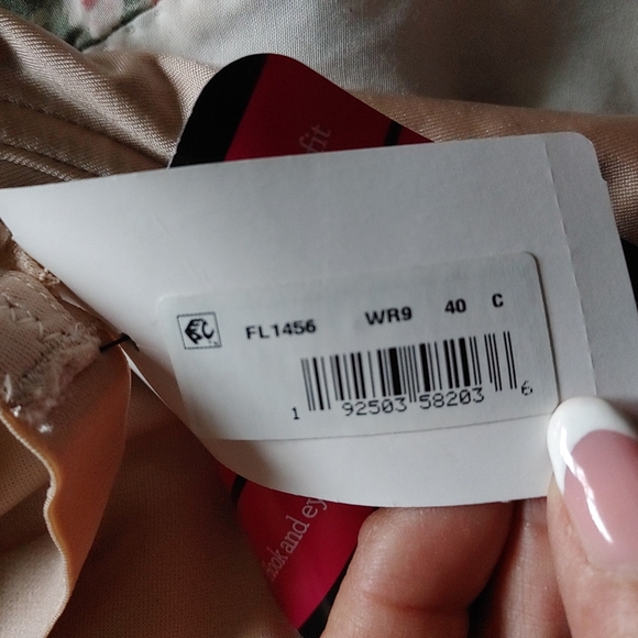 Maidenform Body Shaper Bodysuit SZ.40 C NWT - Picture 8 of 9